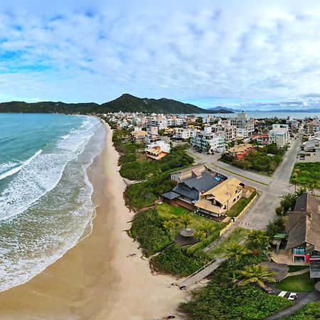 Olhos Verdes Guest House บอมบินญัส ภายนอก รูปภาพ