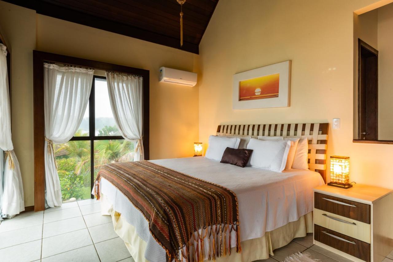 Olhos Verdes Guest House บอมบินญัส ภายนอก รูปภาพ