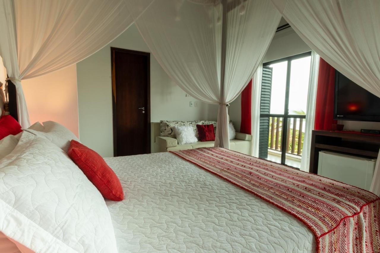 Olhos Verdes Guest House บอมบินญัส ภายนอก รูปภาพ