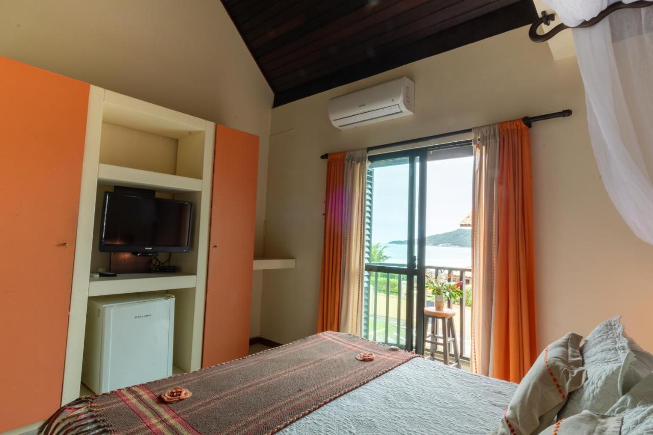 Olhos Verdes Guest House บอมบินญัส ภายนอก รูปภาพ